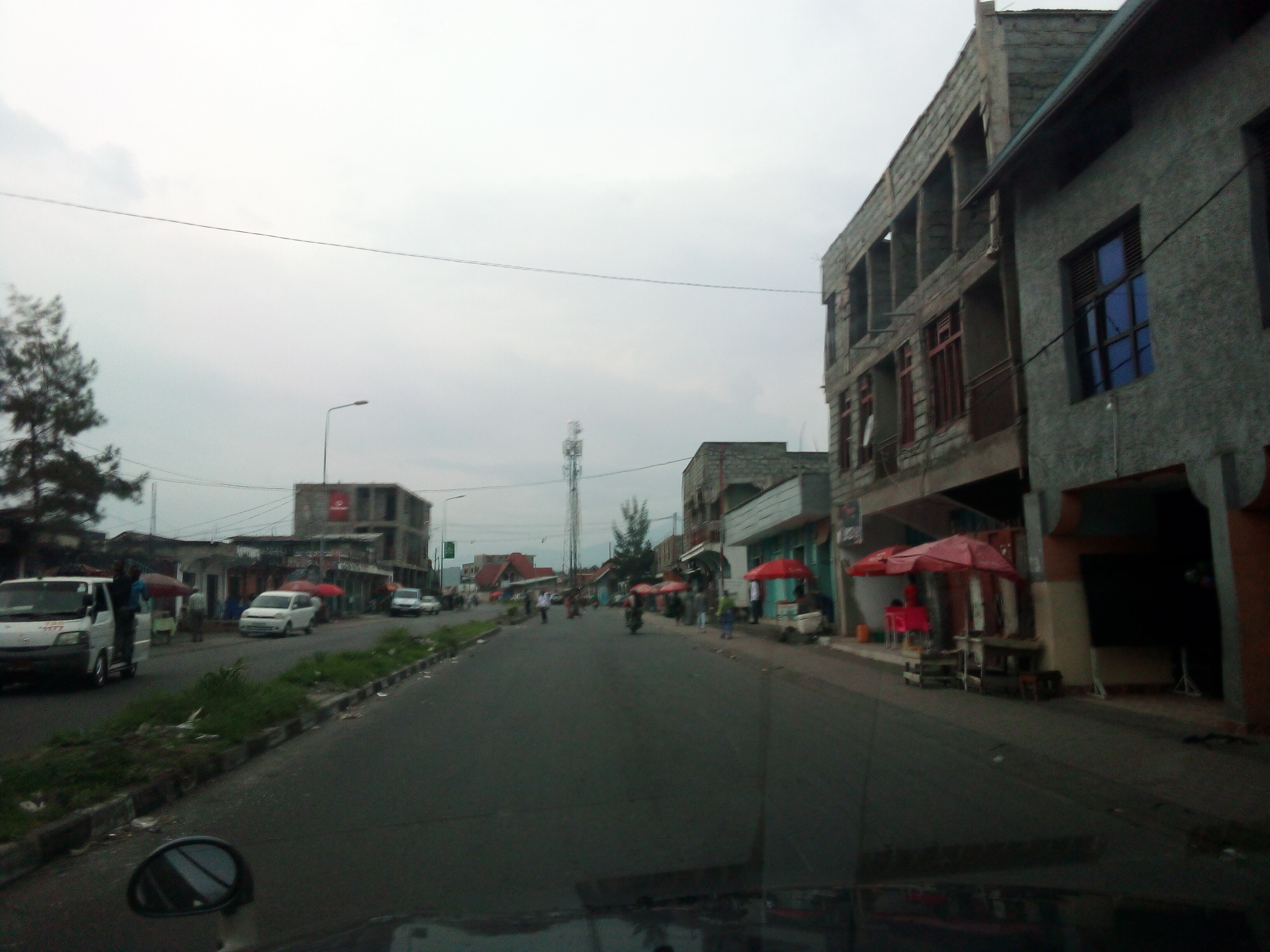 Une avenue de la ville de Goma au Nord-Kivu. Photo Blaise Makasi. <br />Radio Okapi