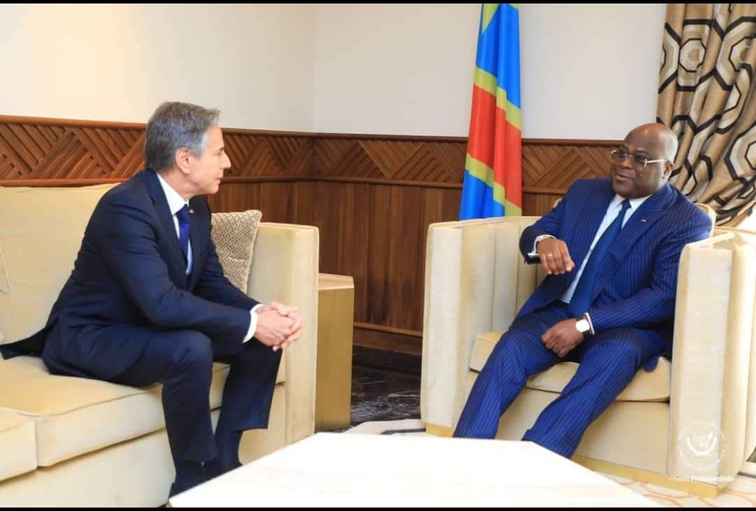 Le Président de la République Félix Tshisekedi en tête-à-tête avec le Secrétaire d'Etat américain Antony Blinken au palais présidentiel. Le 09 août 2022.<br />Cellule de Communication Présidence