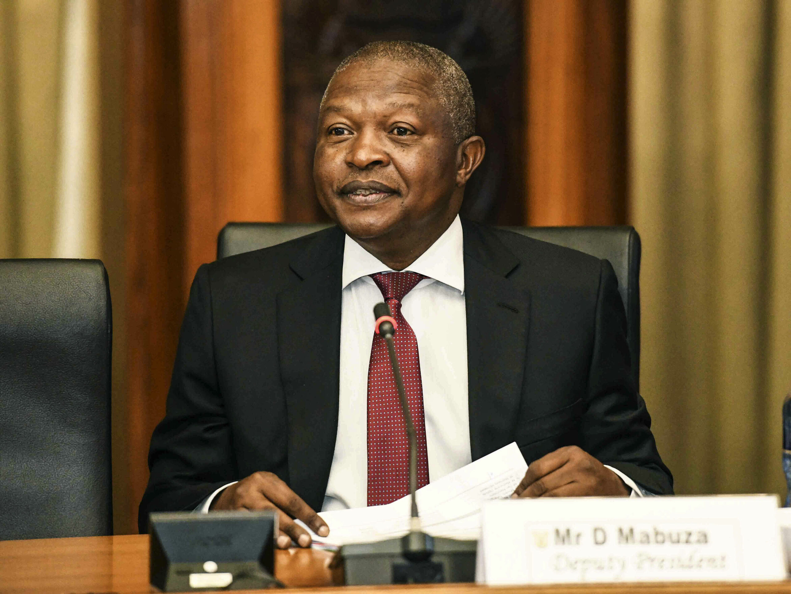 Afrique du Sud: le président officialise le départ du vice-président