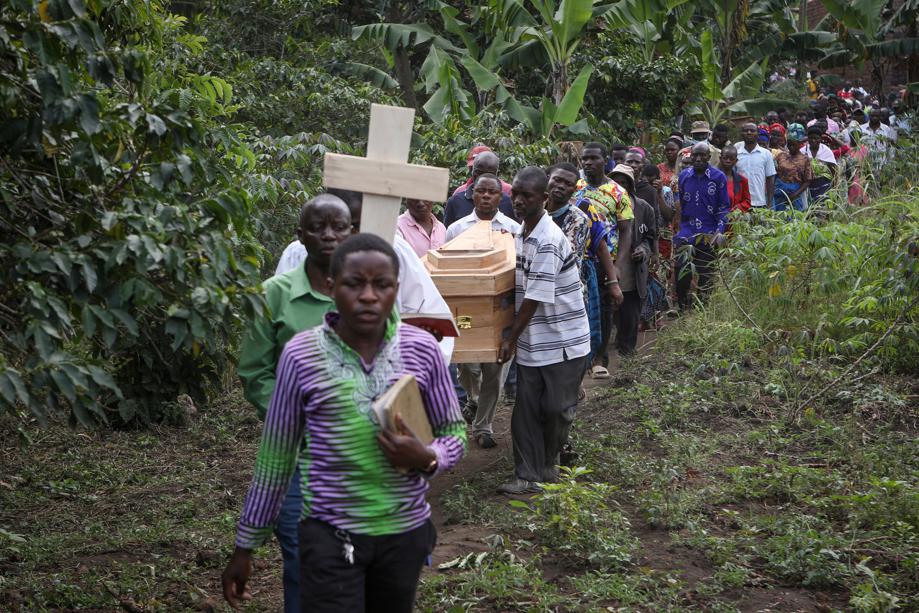 Ouganda : 20 « collaborateurs » des rebelles ADF arrêtés après le massacre dans une école