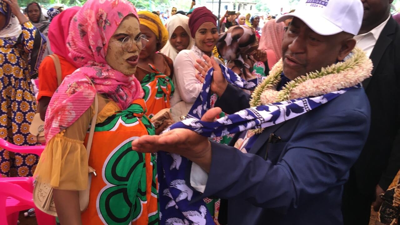le président Azali Assoumani en meeting à Anjouan pour sa réélection