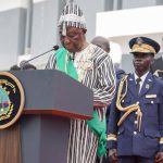Joseph Boakaï investi président lors de la deuxième transition pacifique du pays