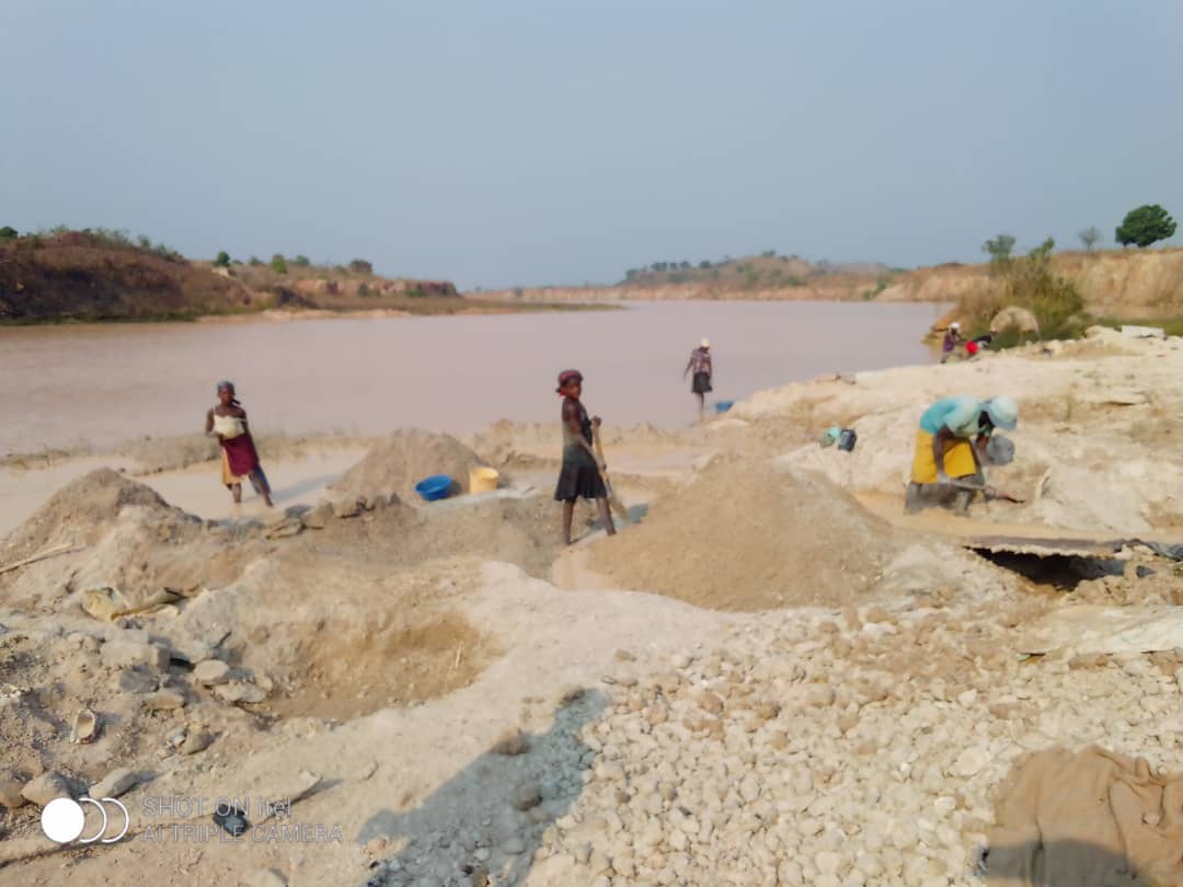 Tanganyika : neuf coopératives minières interdites de fonctionner à Manono