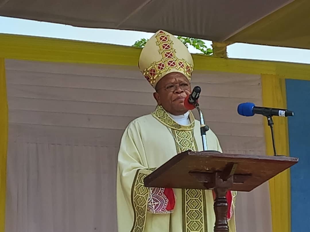 Guerre dans l’Est de la RDC : le Cardinal Ambongo demande au Parlement de « donner à l’armée les moyens dont elle a besoin »