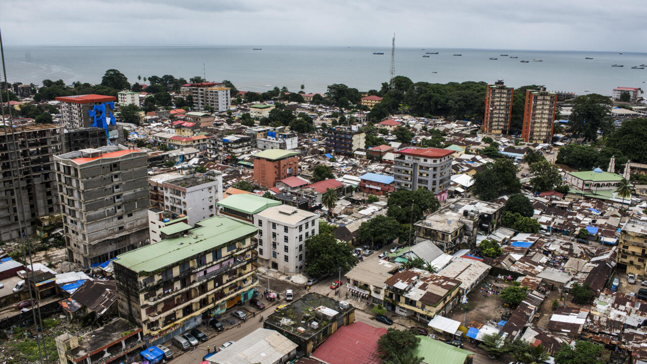 Guinée: limogeages à la tête de sociétés d’État après des incidents énergétiques