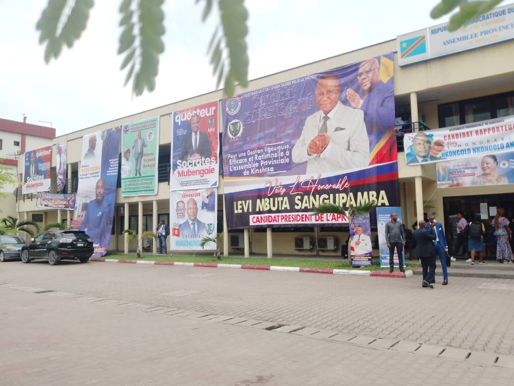 Kinshasa : le bureau définitif de l’assemblée provinciale élu sur fond de tension