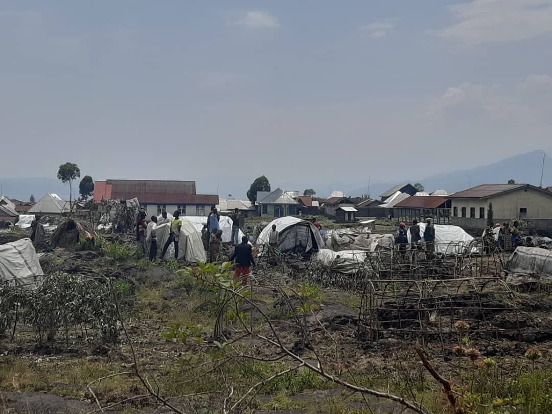 Masisi : des centaines de familles se déplacent à la suite de l’avancée du M23