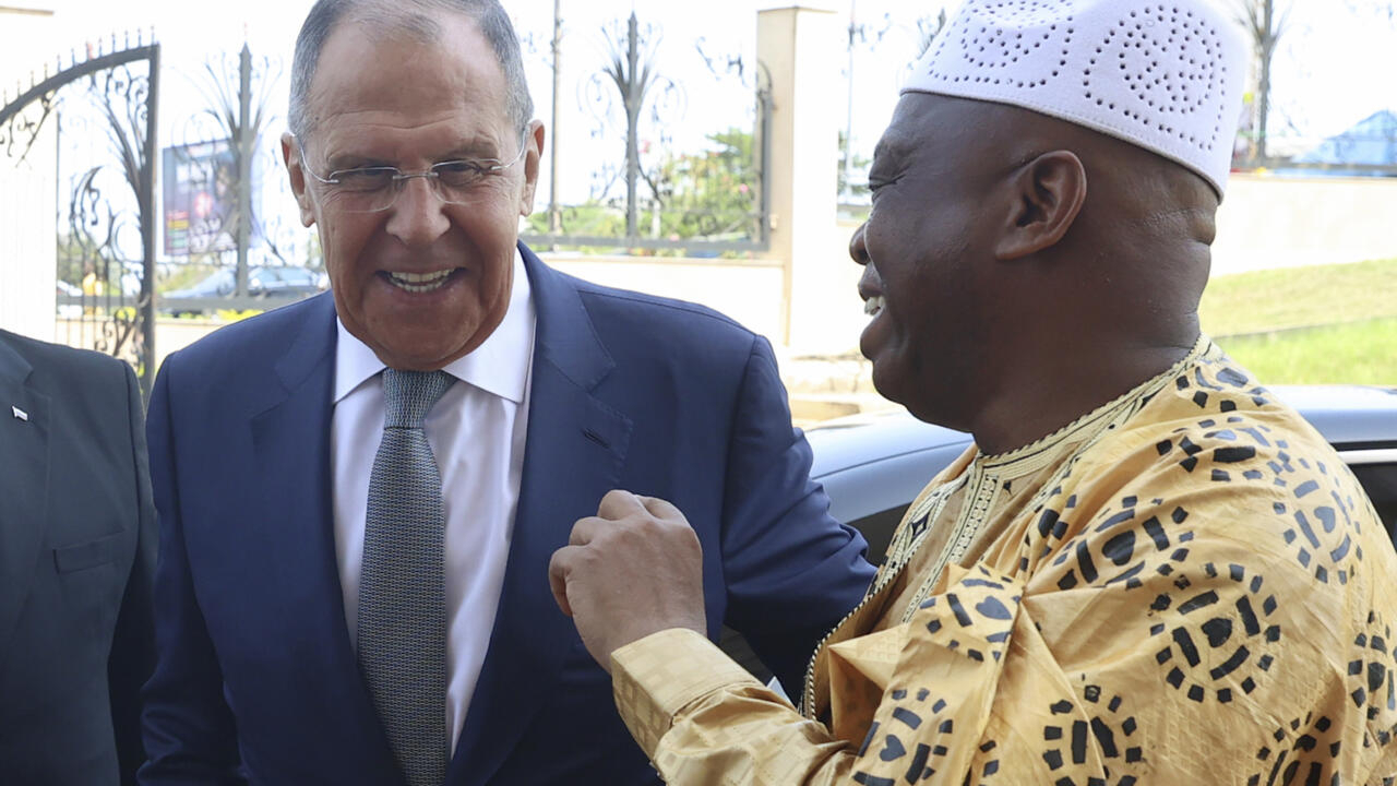 À la Une: la tournée africaine de Sergueï Lavrov