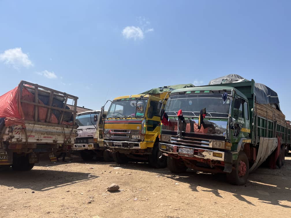Guerre à Kanyabayonga : plus de 40 camions de marchandises bloqués sur la route