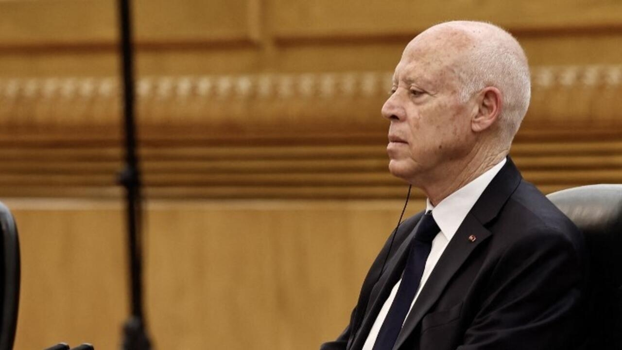 En Tunisie, le gouvernement profondément remanié à l’approche de la présidentielle