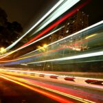 La technologie des routes intelligentes représente une avancée majeure dans la gestion du trafic routier.
