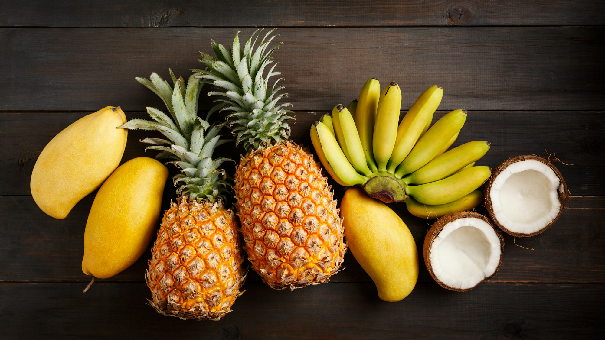 Various tropical fruits: fruits tropicaux