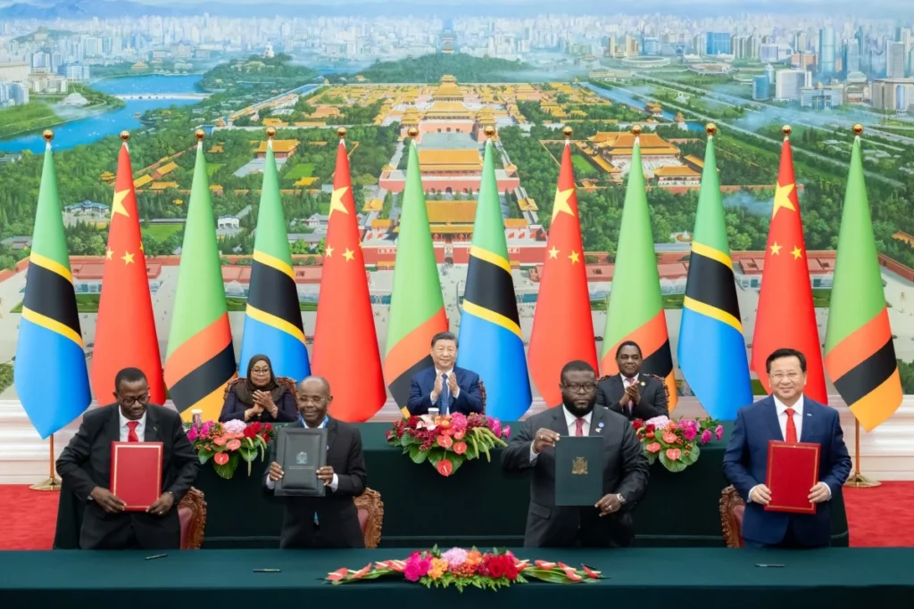 Le Sommet FOCAC Renforce la Coopération Chine-Afrique Tandis que l'Occident Observe avec Méfiance.