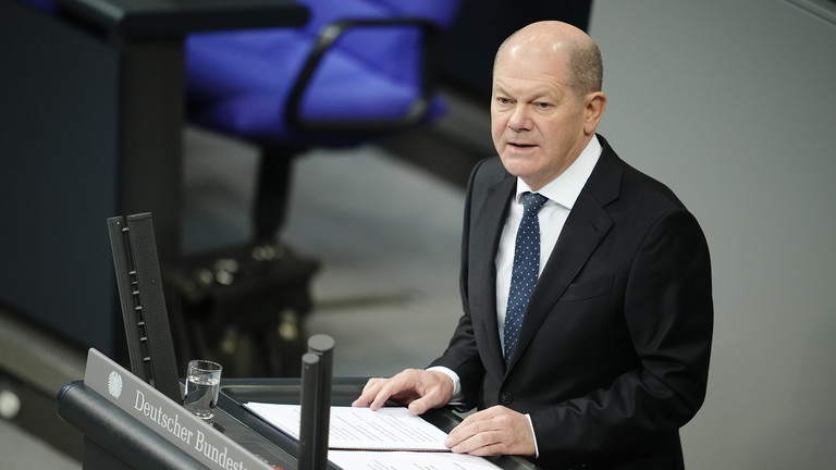 Scholz réaffirme sa volonté de négocier avec Poutine