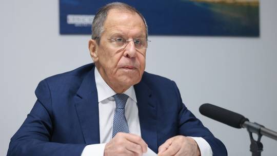 Lavrov ferme la porte à toute concession sur l'Ukraine et l'OTAN