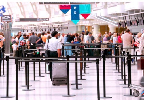 Canada bars foreign travelers over Ebola outbreak